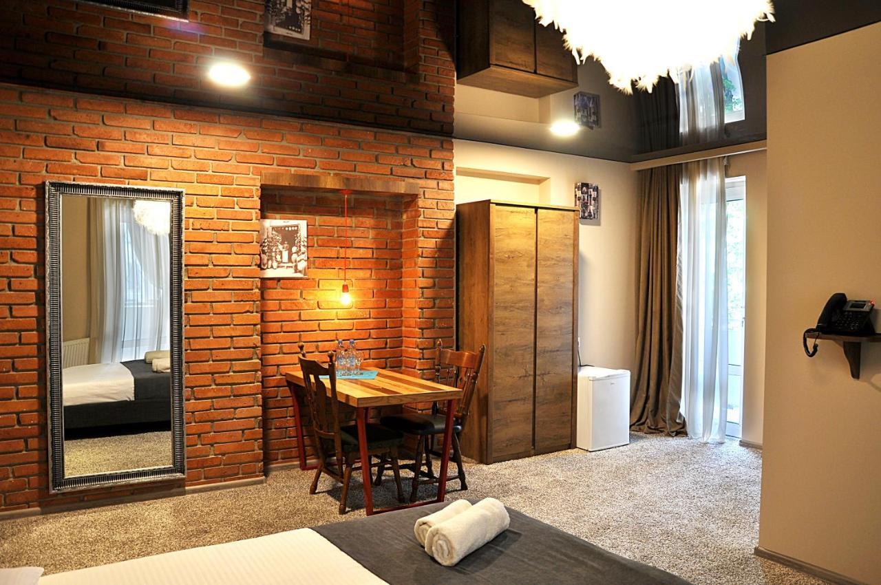 Art Hotel Claude Monet Tbilissi Extérieur photo